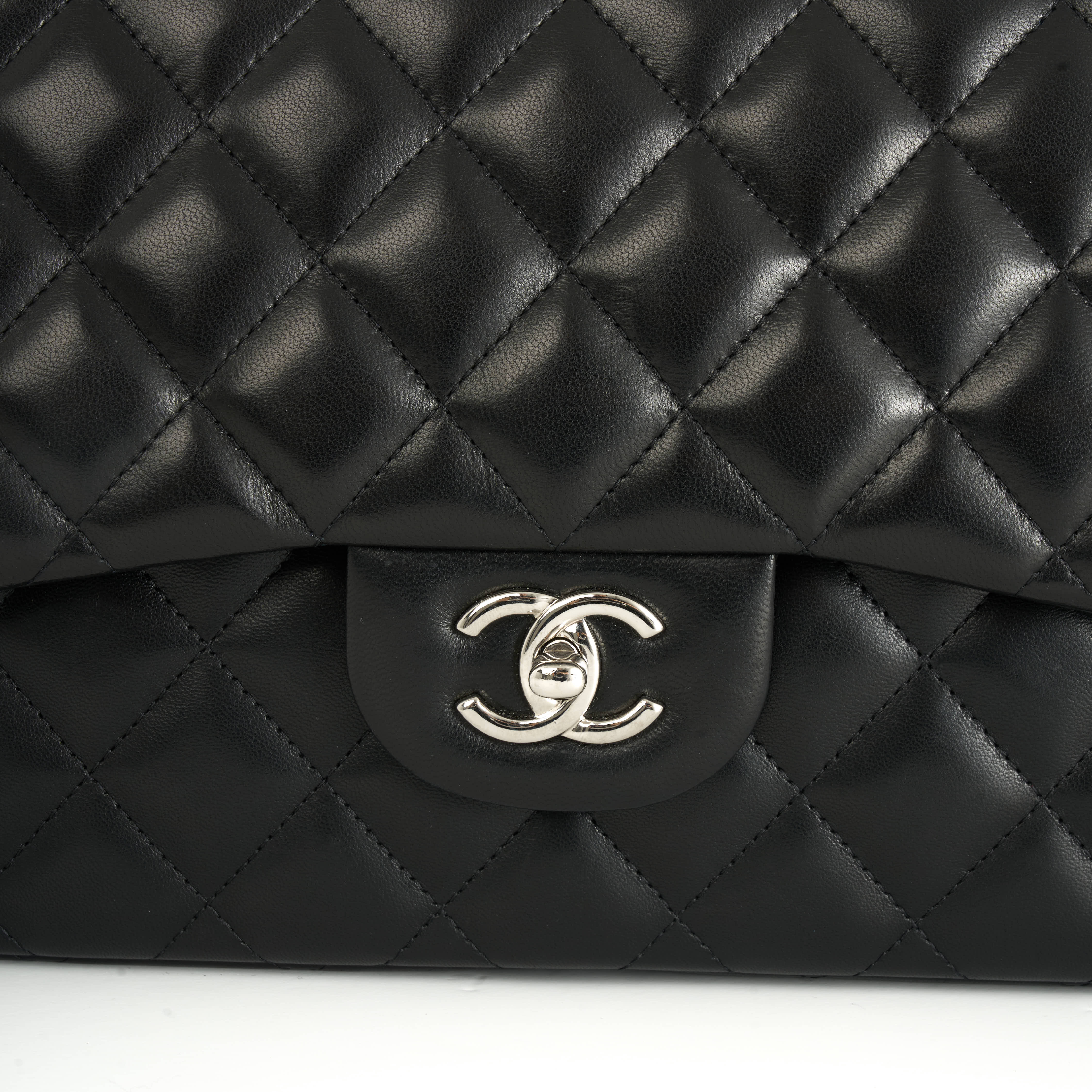 Chanel Classic Double Flap Bag Jumbo Schwarz Lambskin