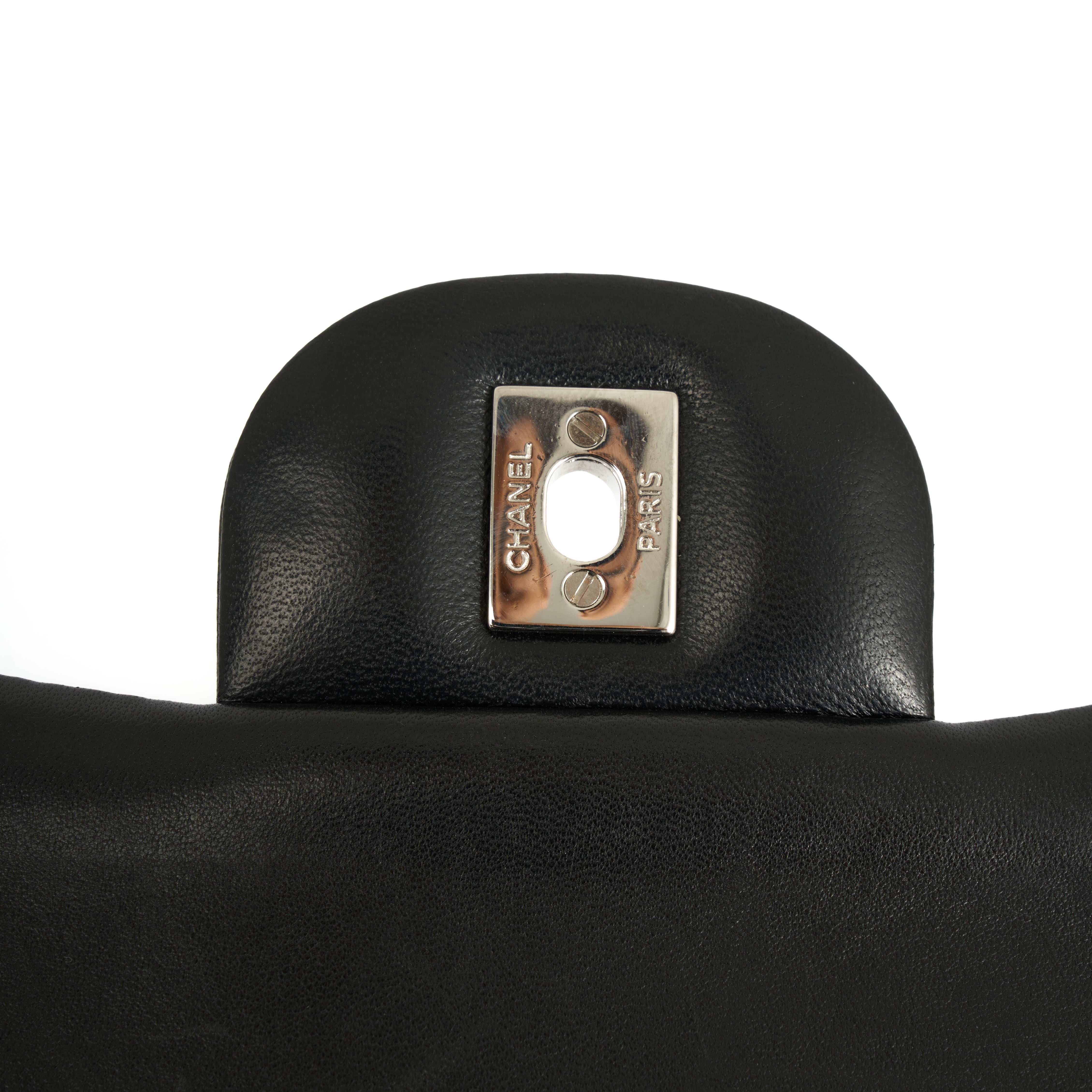 Chanel Classic Double Flap Bag Jumbo Schwarz Lambskin