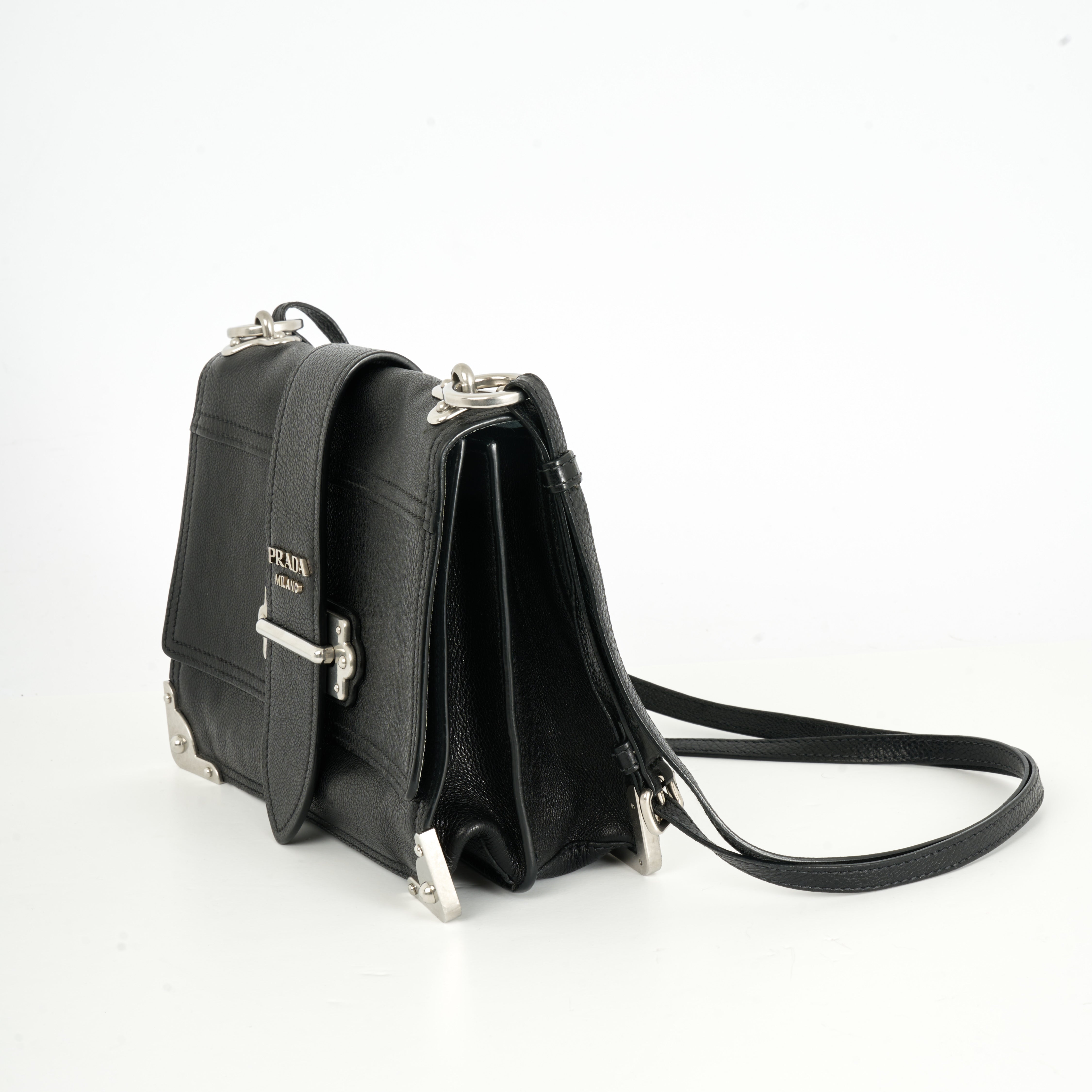 Prada Cahier Crossbody Bag Schwarz Leder
