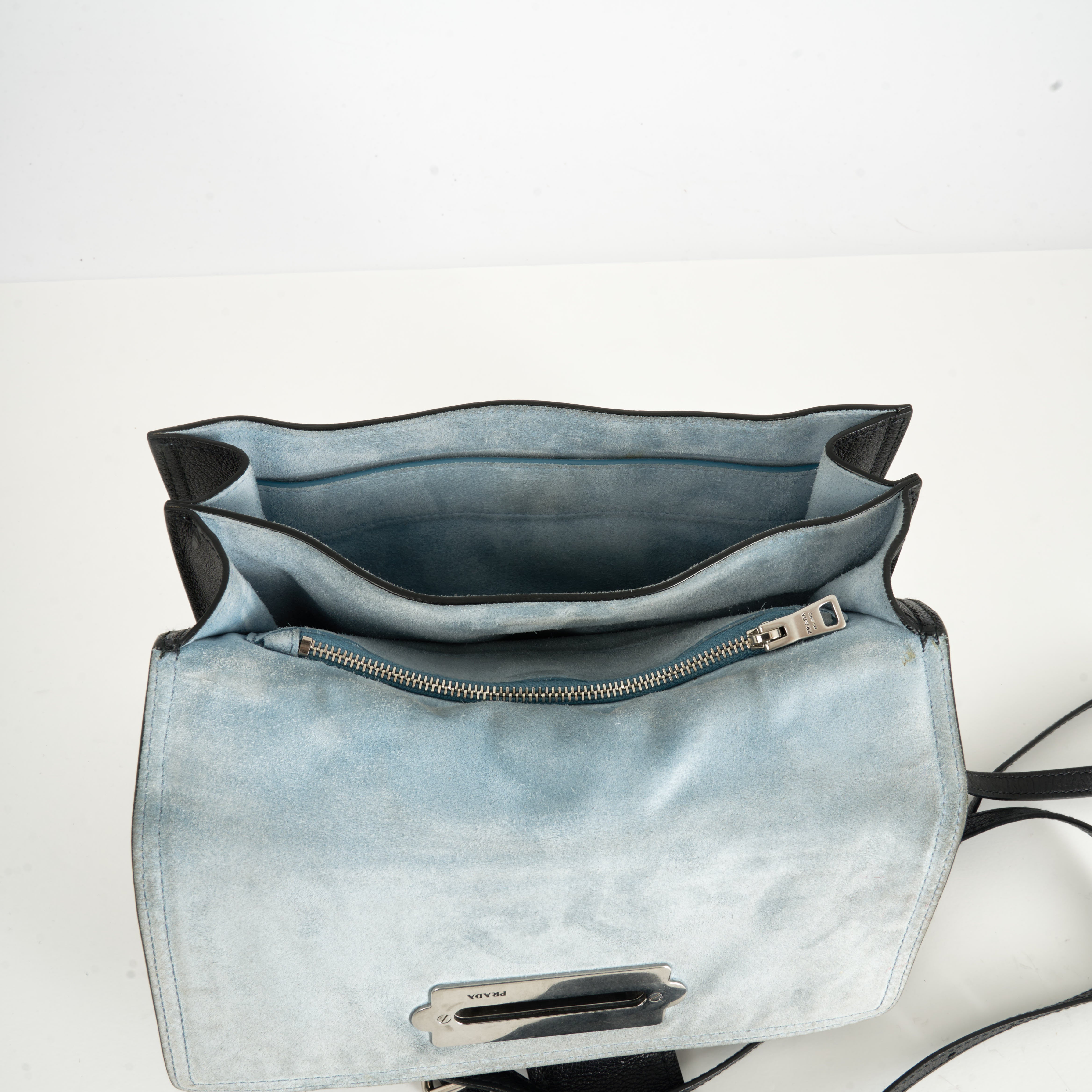 Prada Cahier Crossbody Bag Schwarz Leder
