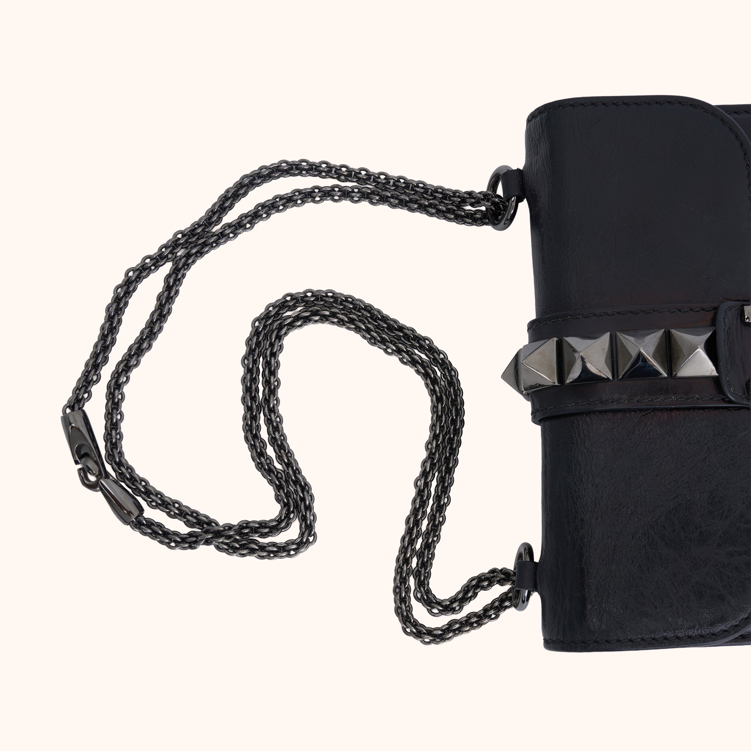 Valentino Garavani Rockstud Spike Lock Bag Black