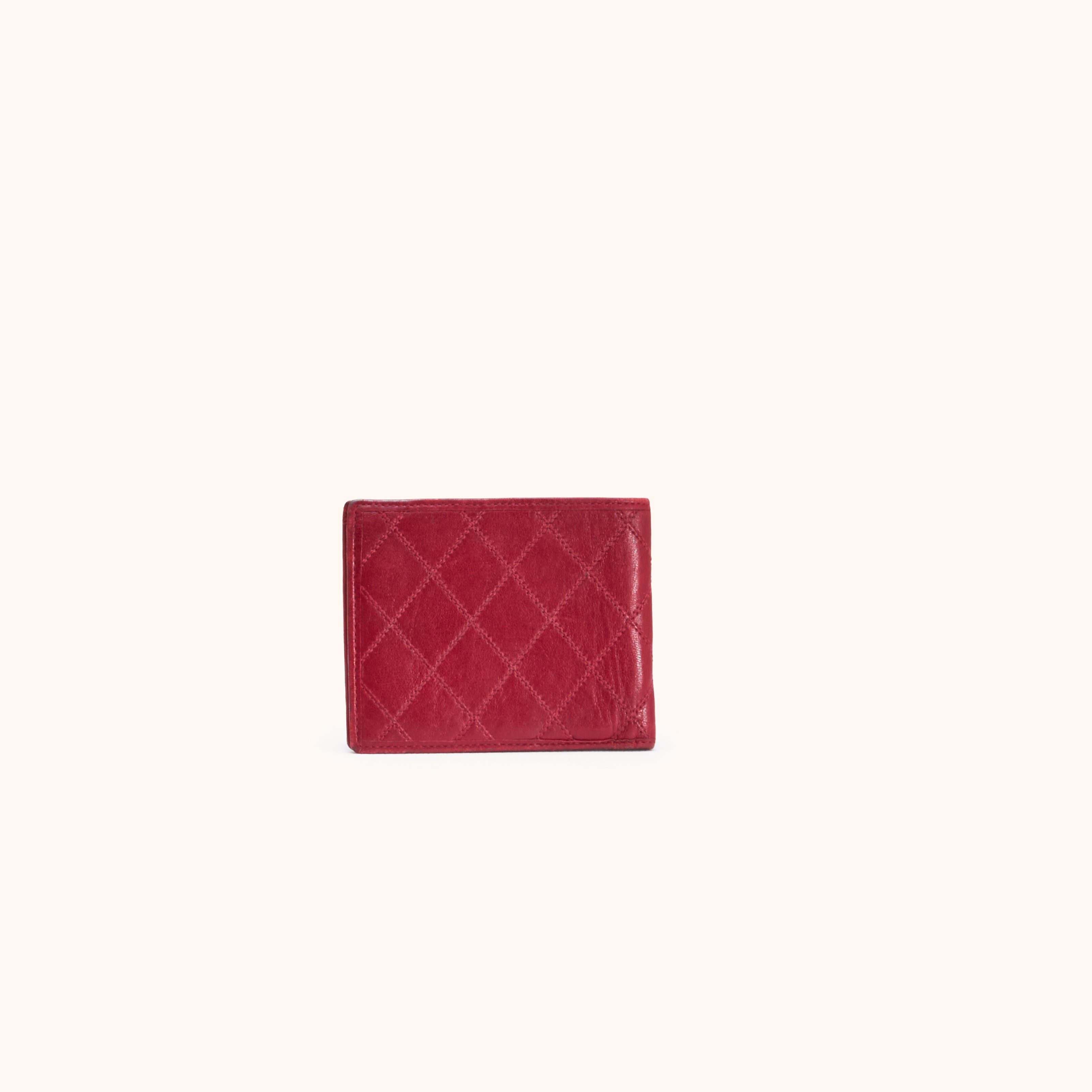 Chanel Classic Compact Quilted Wallet Rot