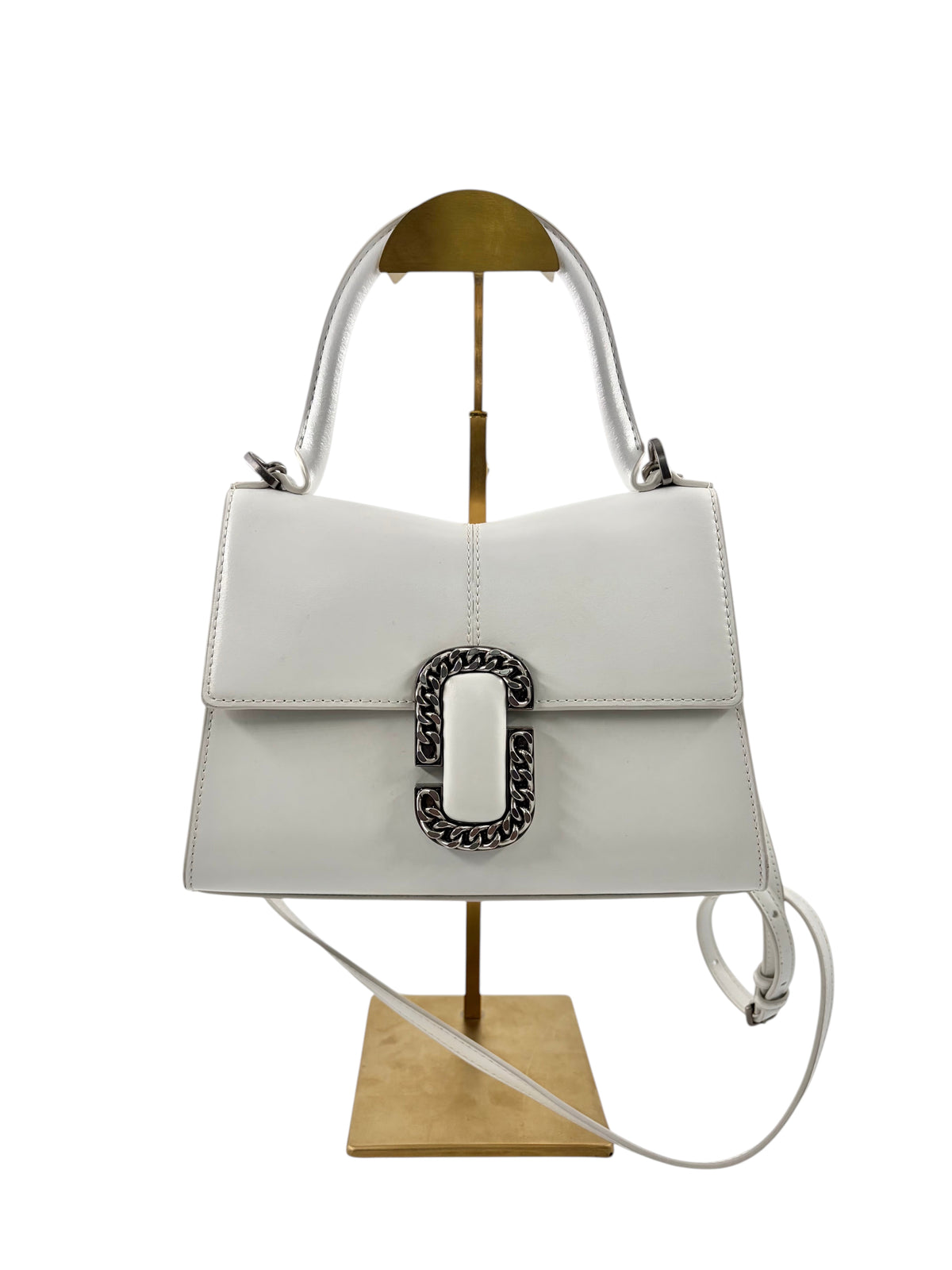 Wintage Marc Jacobs The St. Marc Top Handle Bag aus weißem Glattleder mit silberner J-Marc-Hardware auf einem Ständer
