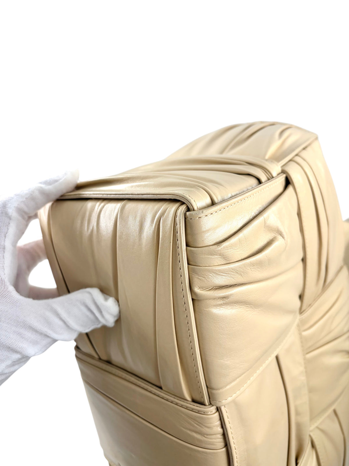 Wintage Bottega Veneta Arco Tote aus beigem Leder mit charakteristischem Intrecciato-Flechtmuster und Falten-Design