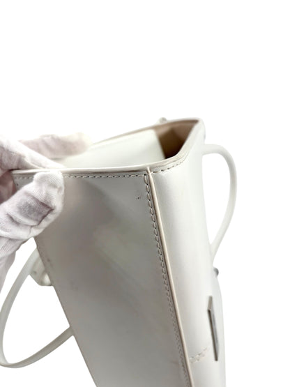 Wintage Marc Jacobs The St. Marc Handtasche aus weißem Glattleder mit beigem Innenfutter und silbernen Details