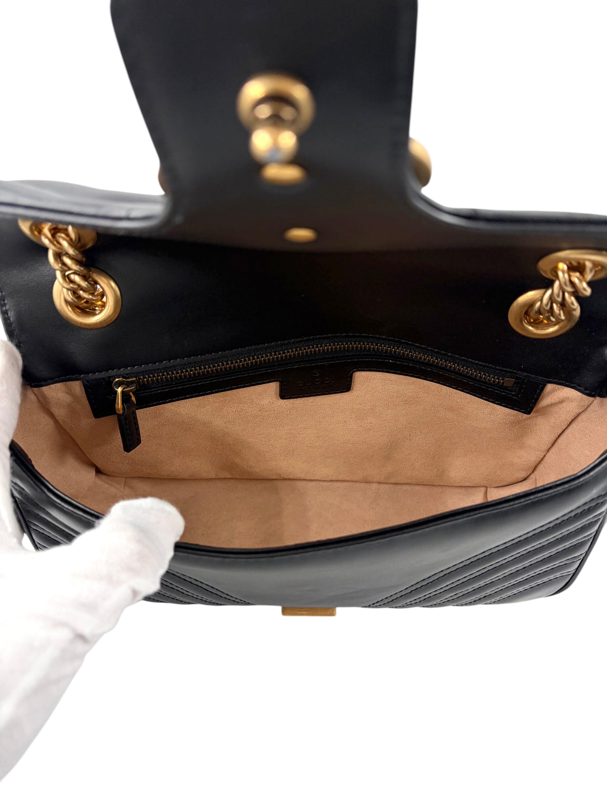 Wintage Gucci GG Marmont Tasche mit offenem Hauptfach, beigem Innenfutter und Reißverschlussfach aus schwarzem Leder