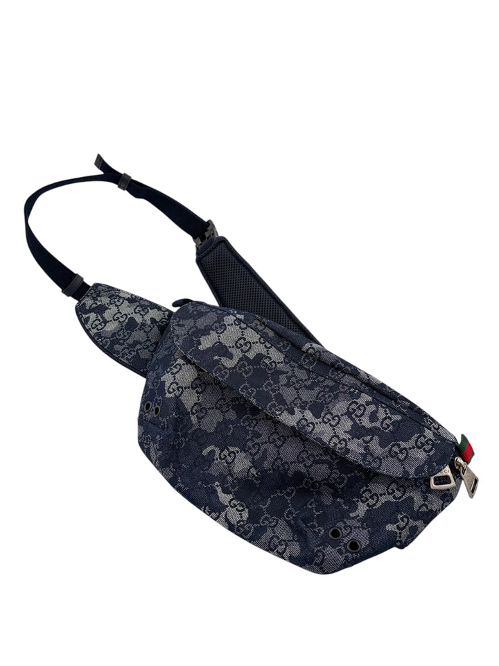 Wintage Gucci GG Monogram Camouflage Denim Gürteltasche in Dunkelblau und Grau mit Webstreifen-Detail