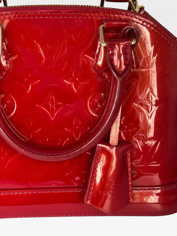 Louis Vuitton Monogram Vernis Alma BB rot